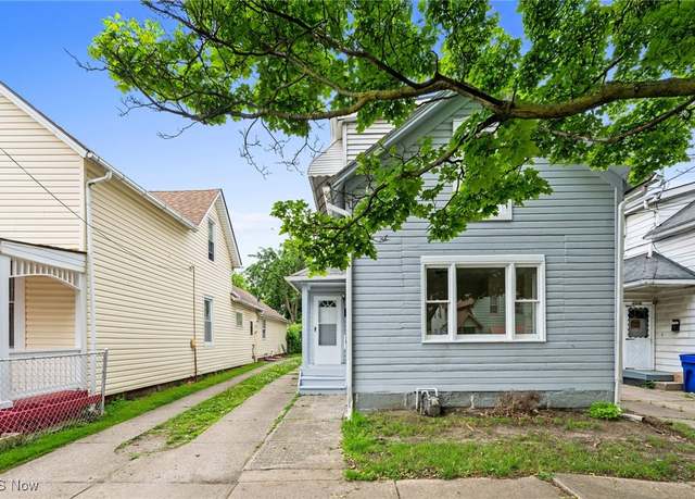 Property at 3314 W 32nd St, Cleveland, OH 44109, 5 beds, 2 baths