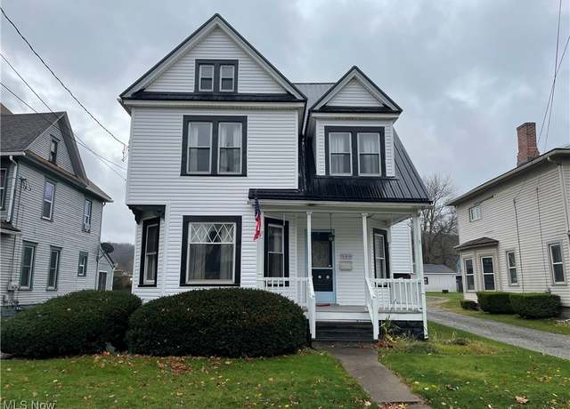 Property at 520 E Lincoln Way, Lisbon, OH 44432, 4 beds, 1.5 baths