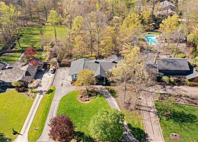 Property at 30700 Ainsworth Dr, Pepper Pike, OH 44124, 4 beds, 3 baths