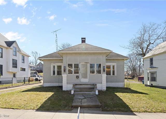 Property at 251 E 6th St, Salem, OH 44460, 3 beds, 1 bath