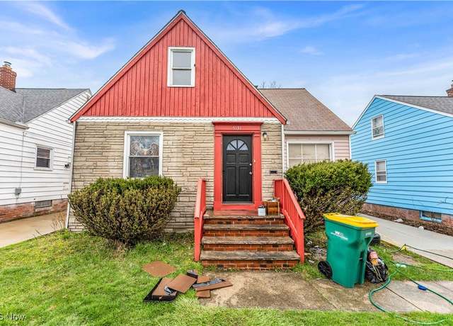 Property at 5131 Arch St, Maple Heights, OH 44137, 5 beds, 2 baths