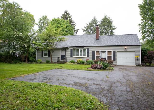 Property at 3751 Bellwood Dr NW, Canton, OH 44708, 3 beds, 2 baths