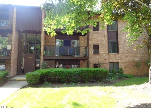 Property at 16395 Heather Ln #201, Middleburg Heights, OH 44130, 2 beds, 1 bath