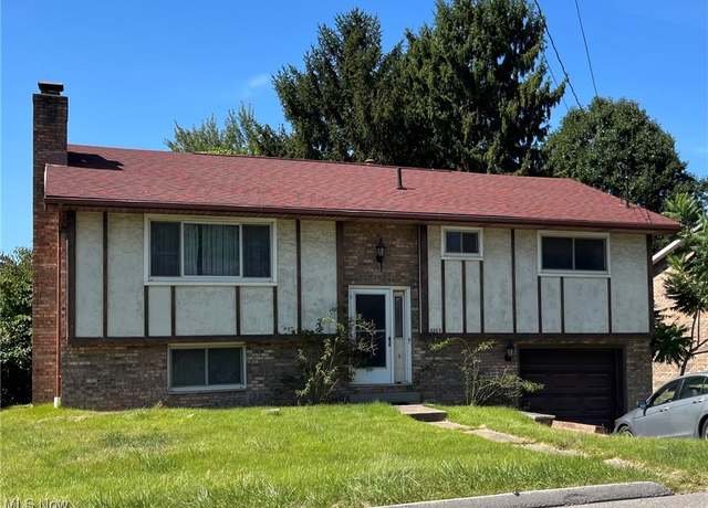 Property at 3203 Charles Dr, Vienna, WV 26105, 3 beds, 2 baths