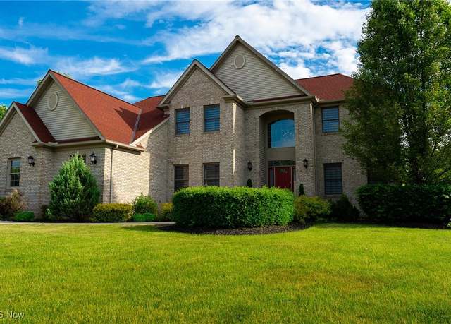 Property at 5469 Riverview Dr, North Royalton, OH 44133, 4 beds, 2.5 baths