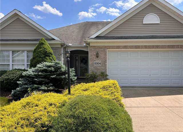 Property at 2304 Glenross Dr, Uniontown, OH 44685, 3 beds, 2 baths