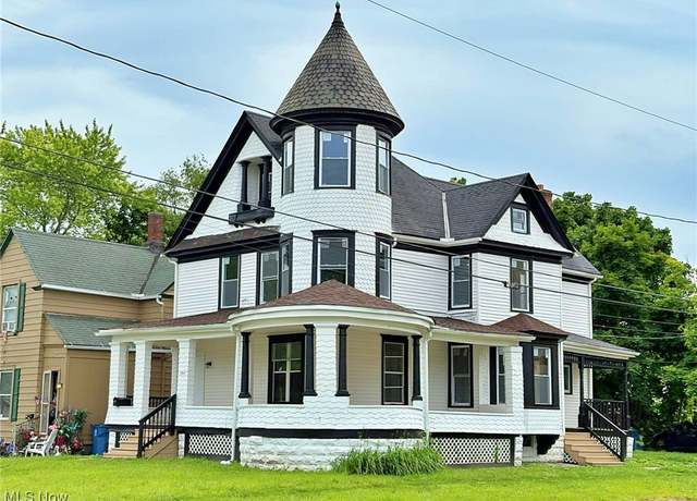 Property at 1504 Lexington Ave, Lorain, OH 44052, 5 beds, 2 baths