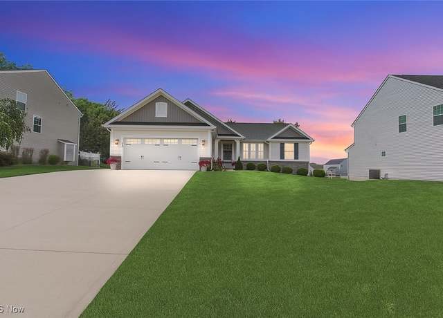 Property at 2830 Superior Dr, Uniontown, OH 44685, 4 beds, 3 baths