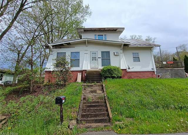Property at 407 N Grey St, Pennsboro, WV 26415, 4 beds, 1 bath