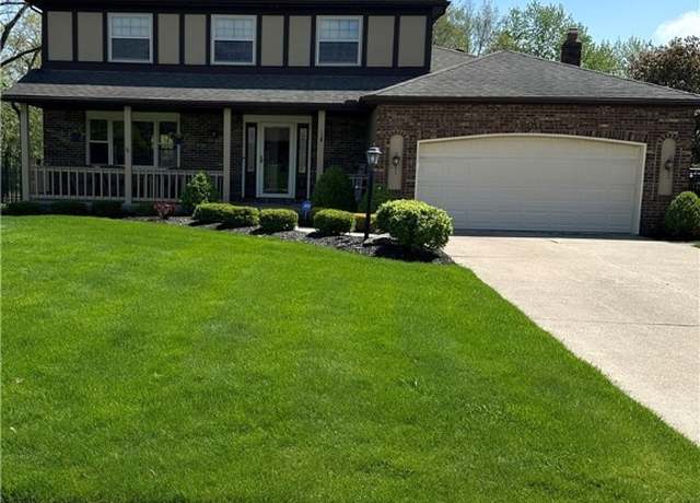 Property at 8211 Twin Oaks Dr, Broadview Heights, OH 44147, 4 beds, 2.5 baths
