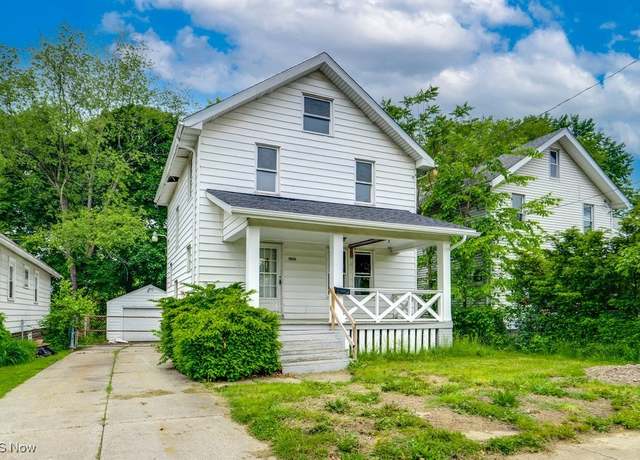 Property at 1866 17th St SW, Akron, OH 44314, 3 beds, 1.5 baths