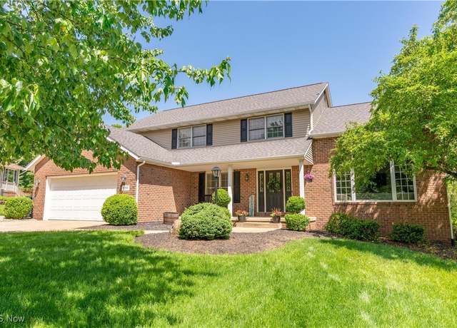 Property at 6195 Sandy Ridge Cir NW, North Canton, OH 44720, 4 beds, 2.5 baths