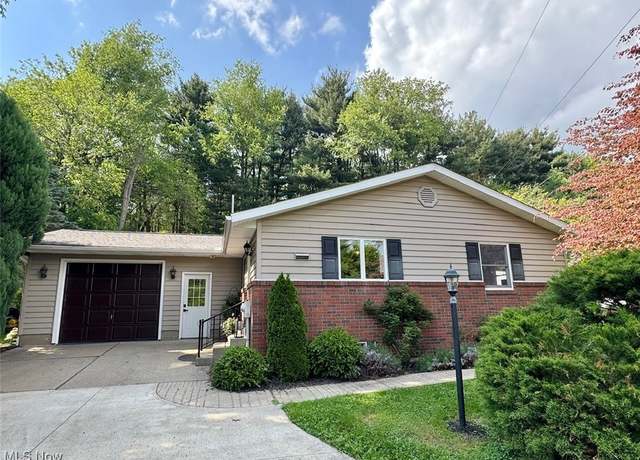 Property at 8524 Saint Peters Church Rd NW, Bolivar, OH 44612, 3 beds, 2.5 baths