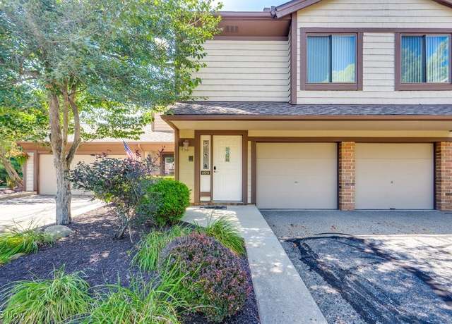 Property at 4579 Morgate Cir NW, Canton, OH 44708, 3 beds, 2 baths
