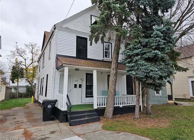 Property at 3209 W 90th St, Cleveland, OH 44102, 4 beds, 2 baths