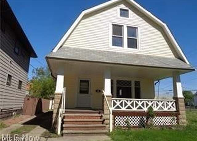 Property at 2227 W 101 St, Cleveland, OH 44102, 3 beds, 1 bath