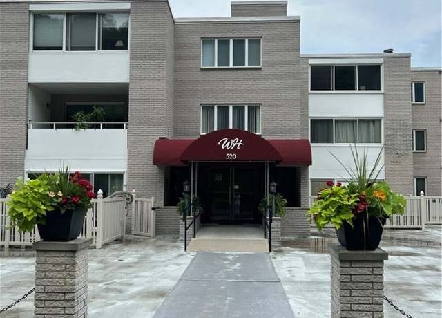 Property at 520 Meredith Ln #302, Cuyahoga Falls, OH 44223, 2 beds, 2 baths