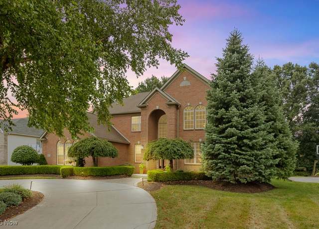 Property at 14625 Pebblestone Ct, Strongsville, OH 44136, 4 beds, 3.5 baths