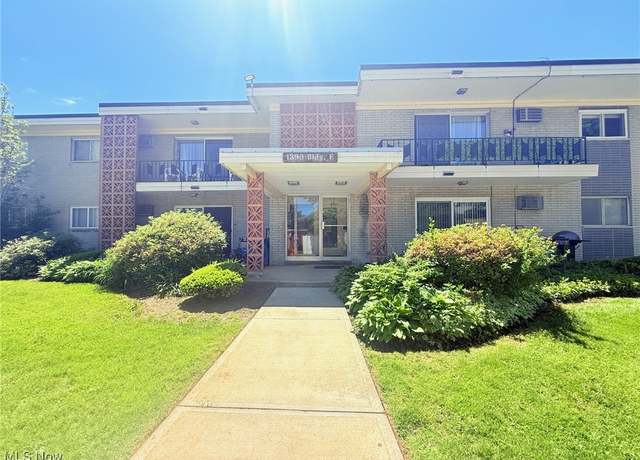 Property at 1390 Golden Gate Blvd Unit E206, Mayfield Heights, OH 44124, 2 beds, 1.5 baths