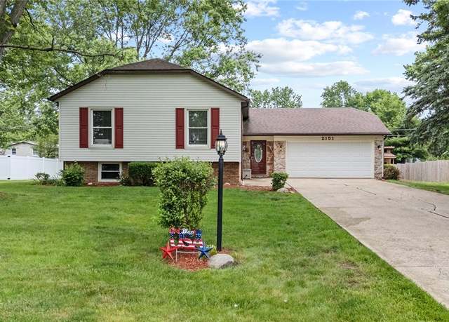 Property at 2151 Diamond St NE, Canton, OH 44721, 4 beds, 2.5 baths