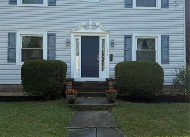 Property at 230 Runn St, Berea, OH 44017, 4 beds, 2 baths