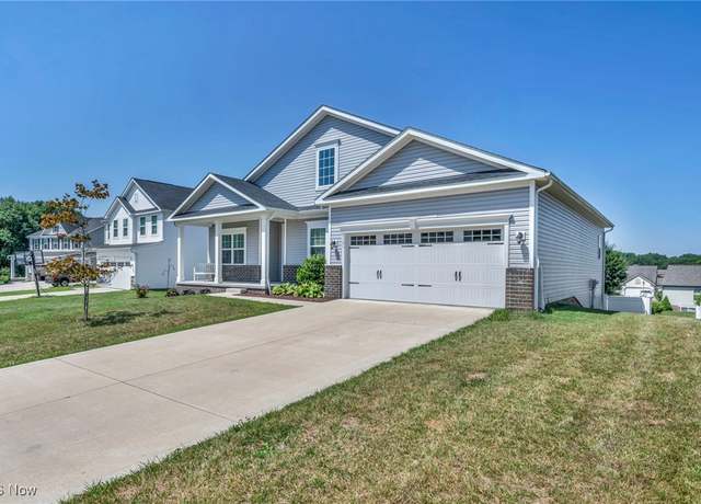 Property at 7131 Stonegate Cir NE, Canton, OH 44721, 3 beds, 2 baths