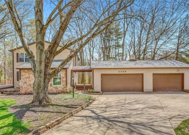 Property at 3389 Ledgewick Cir, Fairlawn, OH 44333, 4 beds, 2.5 baths