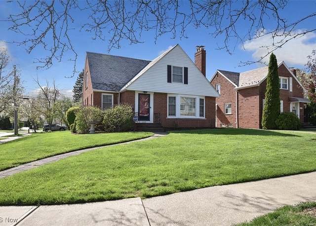 Property at 2640 Brentwood Rd, Beachwood, OH 44122, 4 beds, 2.5 baths