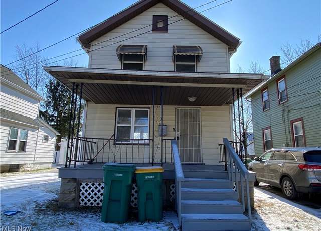 Property at 5161 Greenhurst Dr, Maple Heights, OH 44137, 3 beds, 1 bath