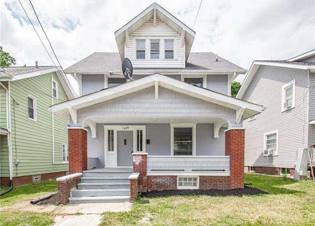Property at 1435 Homer Ave NW, Canton, OH 44703, 4 beds, 1.5 baths