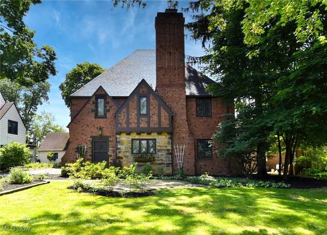 Property at 16722 Holbrook Rd, Cleveland, OH 44120, 5 beds, 3.5 baths
