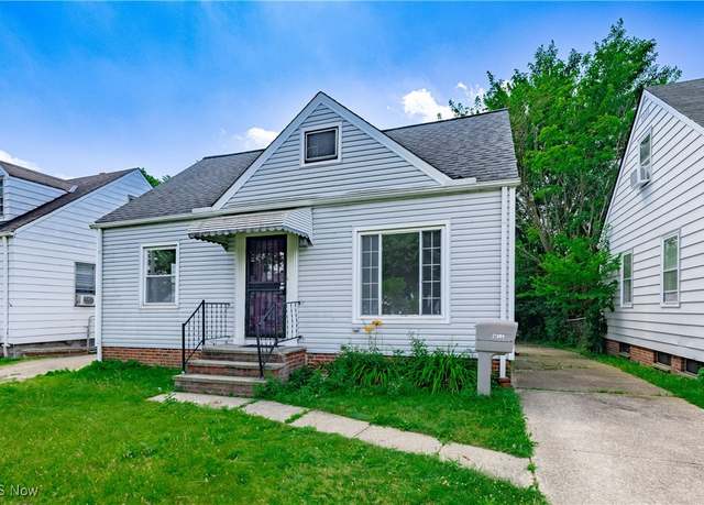 Property at 21304 Watson Rd, Maple Heights, OH 44137, 3 beds, 1 bath