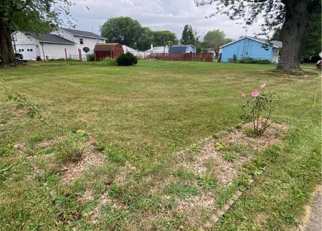 Property at 2822 Sunset Ln, Sandusky, OH 44870