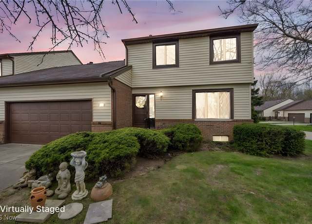 Property at 59 Tudor Ln, Kent, OH 44240, 2 beds, 2.5 baths