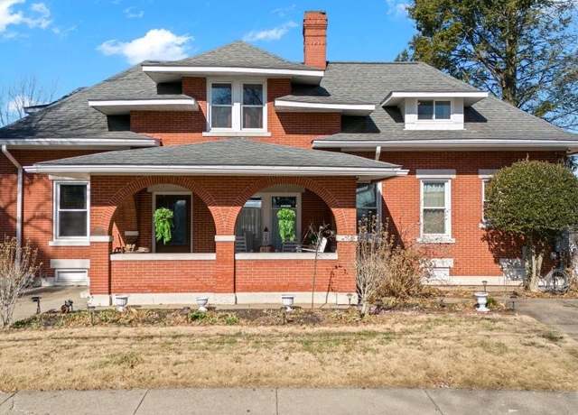 Property at 1007 Quincy St, Parkersburg, WV 26101, 4 beds, 2.5 baths