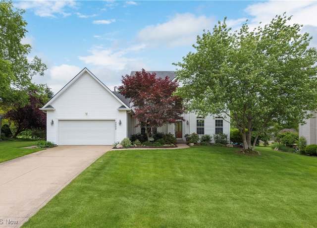 Property at 3000 Century Ln, Avon, OH 44011, 4 beds, 2.5 baths