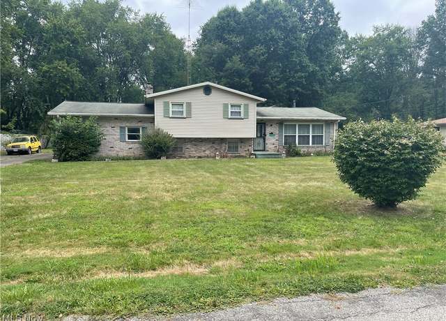 Property at 15995 Elbrook St NE, Alliance, OH 44601, 3 beds, 2 baths