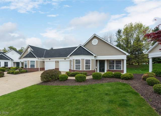 Property at 8876 Jonathan Dr, North Royalton, OH 44133, 2 beds, 2 baths