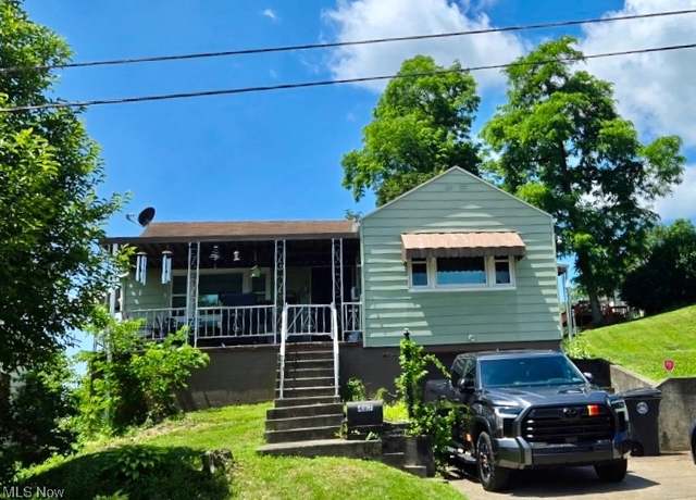 Property at 487 Lincoln Blvd, Steubenville, OH 43952, 2 beds, 1.5 baths