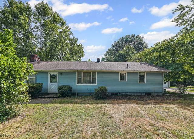 Property at 11960 Freshley Ave NE, Alliance, OH 44601, 3 beds, 1 bath