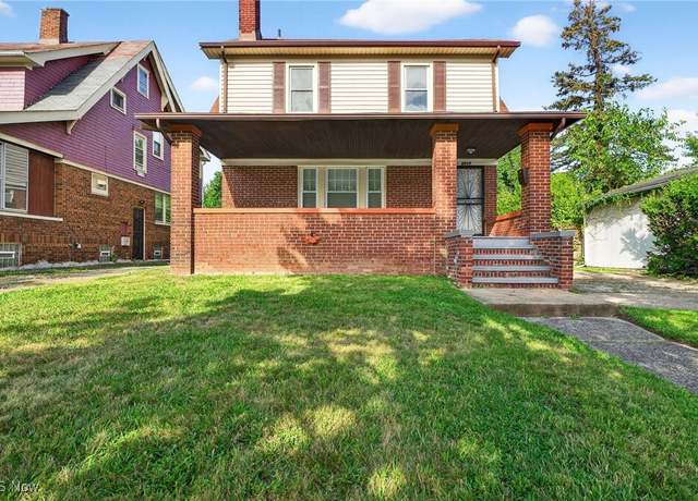 Property at 3518 E 135th St, Cleveland, OH 44120, 3 beds, 1.5 baths