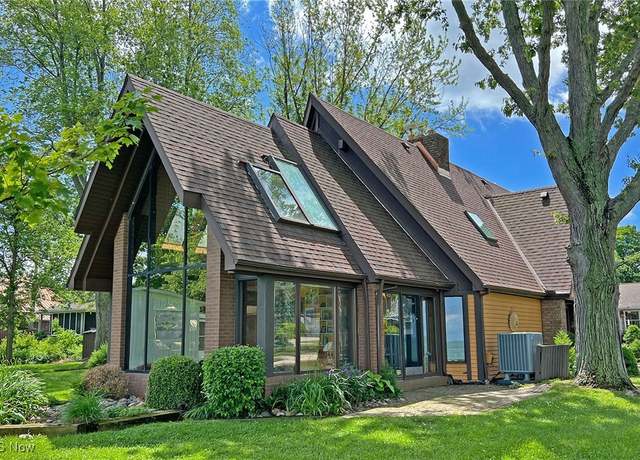 Property at 208 Johanna Ln, Kelleys Island, OH 43438, 2 beds, 2 baths