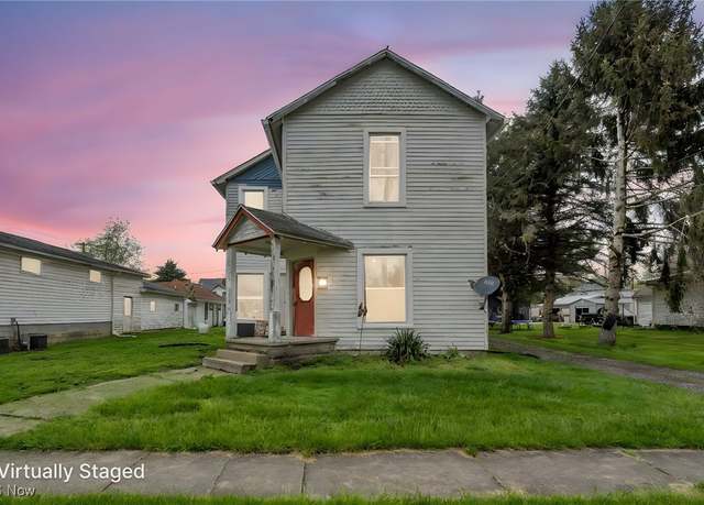 Property at 210 N Center St, Newton Falls, OH 44444, 5 beds, 2 baths