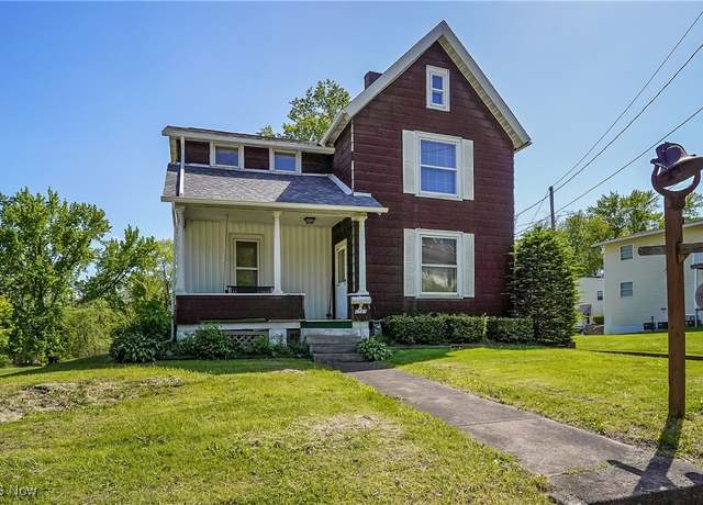 Property at 1721 Lincoln Way W, Massillon, OH 44647, 3 beds, 2.5 baths
