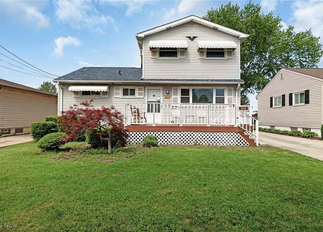 Property at 5872 Michael Dr, Brook Park, OH 44142, 5 beds, 2.5 baths