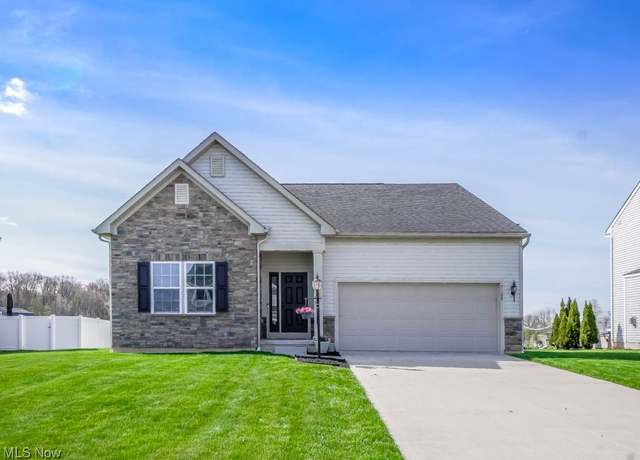 Property at 7168 Crusader St SW, Massillon, OH 44646, 3 beds, 2 baths