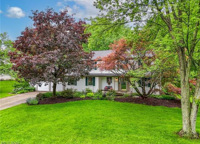 Property at 6900 Bauley Dr, Hudson, OH 44236, 4 beds, 2.5 baths