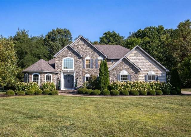 Property at 4679 Paxton Rd, Copley, OH 44321, 4 beds, 4.5 baths