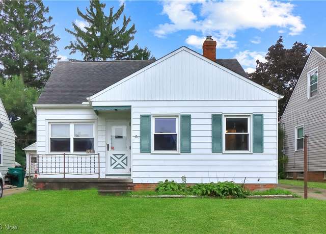 Property at 15818 Maplewood Ave, Maple Heights, OH 44137, 3 beds, 1 bath