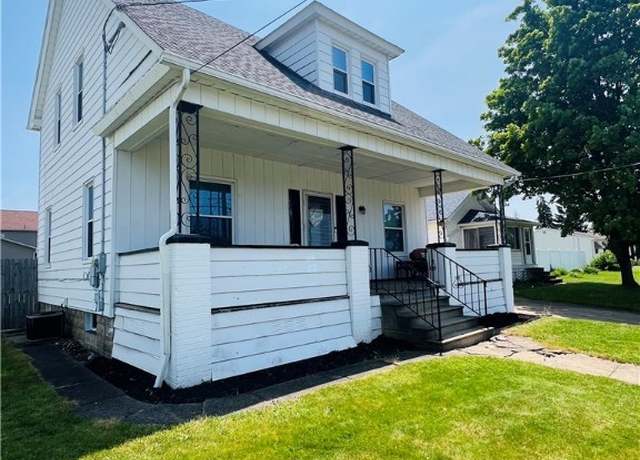 Property at 1041 Tod Ave, Girard, OH 44420, 3 beds, 2 baths